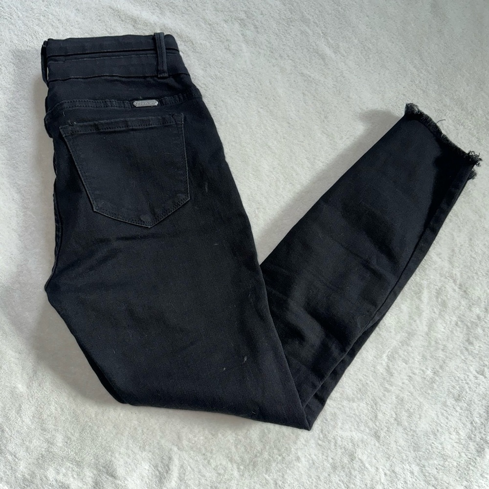 Kancan Mid Rise Distressed Skinny’s